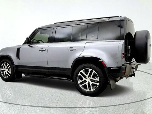 Used 2022 Land Rover Defender 110 X-Dynamic SE AWD/4WD image 7