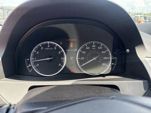 Used 2017 Acura RDX w/ AcuraWatch Plus Package FWD image 18