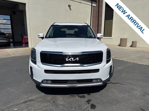 Used 2022 Kia Telluride SX w/ SX Prestige Package AWD/4WD image 2