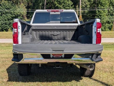 New 2025 Chevrolet Silverado 3500 LT w/ Safety Package image 29