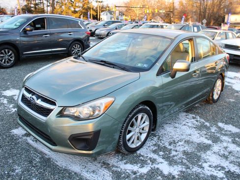 Used 2014 Subaru Impreza 2.0i Premium w/ All-Weather Package w/CVT image 2