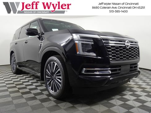 Used 2025 Nissan Armada Platinum Reserve image 1