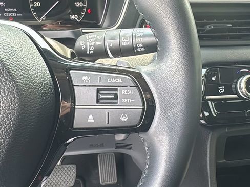 Used 2023 Honda Pilot Touring image 18