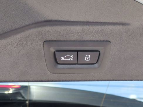 Used 2025 BMW X5 sDrive40i w/ M Sport Package image 14