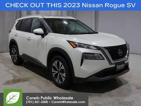 Used 2023 Nissan Rogue SV w/ SV Premium Package AWD/4WD image 1
