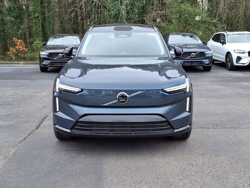 New 2025 Volvo EX90 Ultra image 2