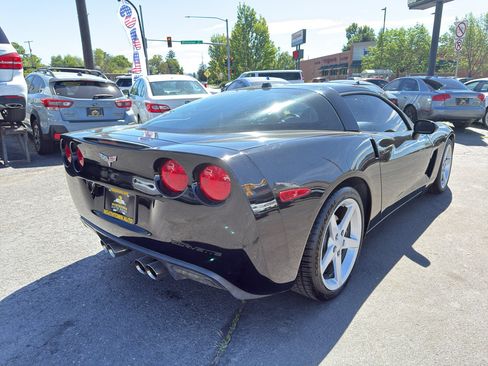 Used 2005 Chevrolet Corvette Coupe w/ Preferred Equipment Group RWD image 7