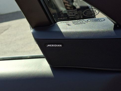 Used 2023 Land Rover Range Rover Sport SE image 20