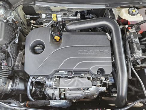 New 2027 Chevrolet Equinox RS w/ Safety and Technology Package FWD image 28