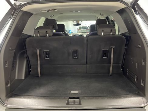 Used 2018 Chevrolet Traverse LT FWD image 14