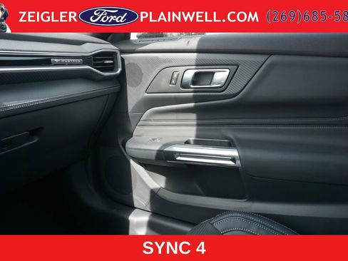 Used 2025 Ford Mustang GT Premium w/ GT Performance Package RWD image 31
