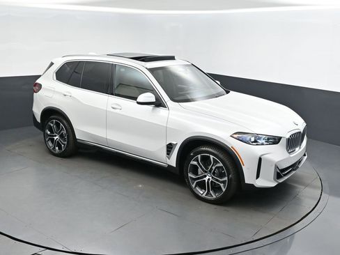 New 2026 BMW X5 sDrive40i w/ Climate Comfort Package image 36