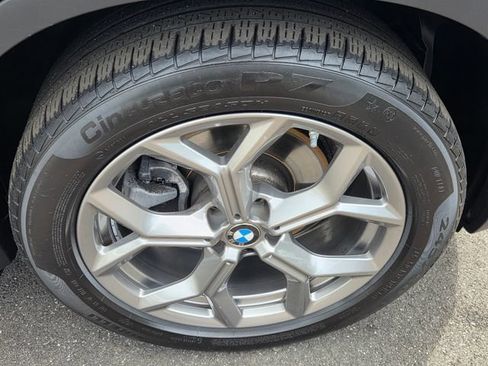 Used 2024 BMW X3 xDrive30i w/ Premium Package w/ZPA AWD/4WD image 8