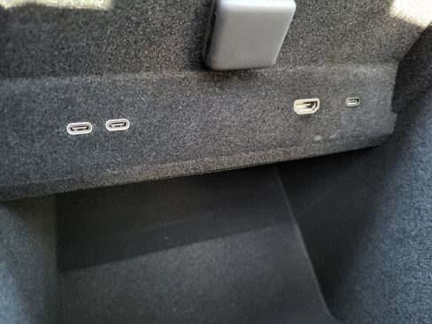 New 2025 Cadillac Escalade IQ Luxury 2 w/ LPO, Etrunk Organizer Package image 37