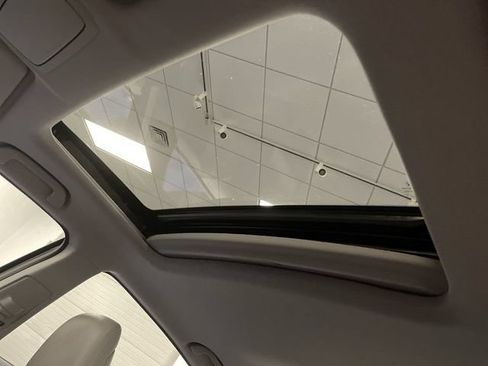 Used 2017 Honda Accord EX-L image 21