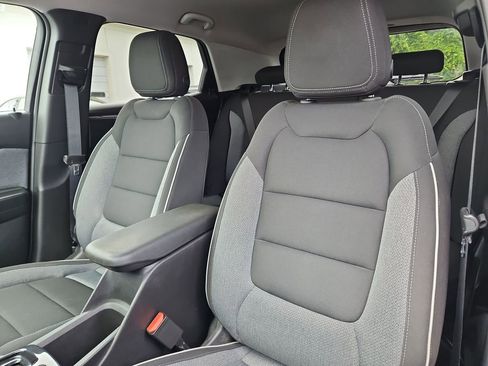 Used 2025 Chevrolet TrailBlazer LS w/ LS Convenience Package FWD image 22