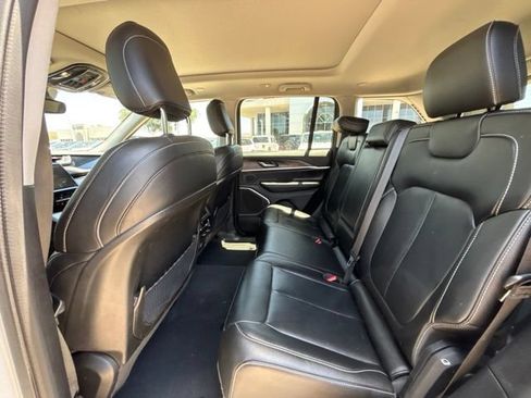 Used 2022 Jeep Grand Cherokee Limited 4xe AWD/4WD image 11