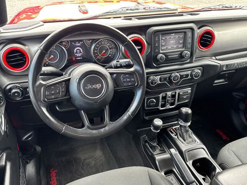 Used 2019 Jeep Wrangler Unlimited Sport S AWD/4WD image 22