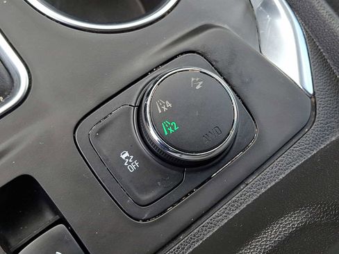 Used 2019 Chevrolet Traverse LS AWD/4WD image 23