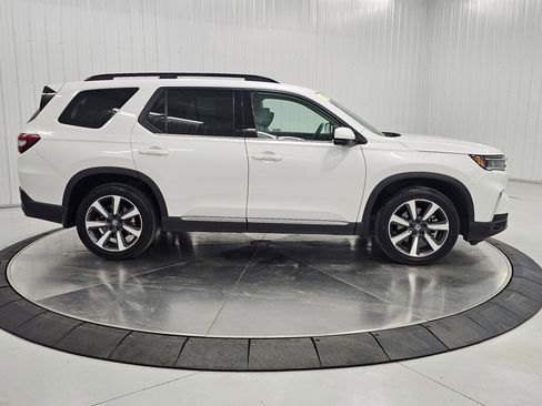 Certified 2024 Honda Pilot Elite image 38