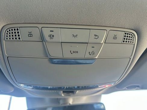 Used 2020 Mercedes-Benz GLC 300 4MATIC image 31