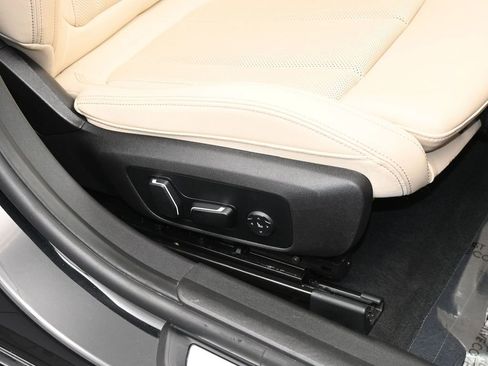 Used 2025 BMW 330i 330i image 46