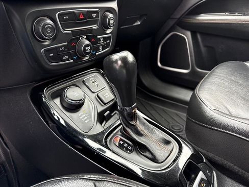 Used 2020 Jeep Compass Limited image 25