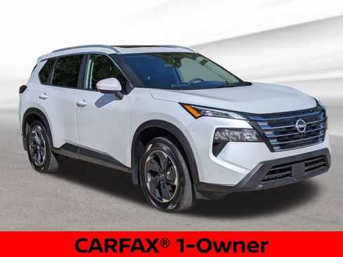Certified 2025 Nissan Rogue SV w/ SV Premium Package AWD/4WD image 4