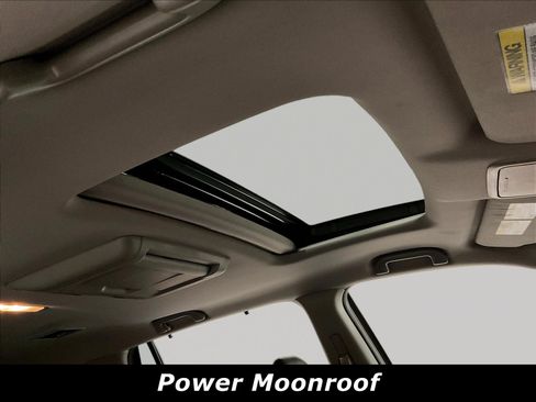 Used 2016 Honda Pilot Touring image 28