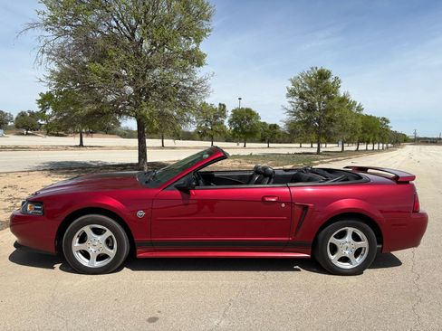 Used 2004 Ford Mustang 2dr CONVERTIBLE V6 image 54