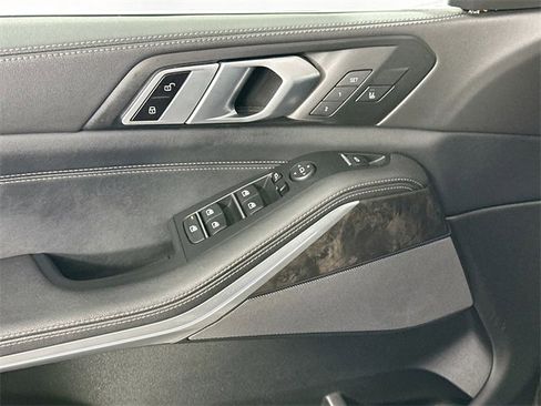 Used 2024 BMW X5 xDrive40i image 26
