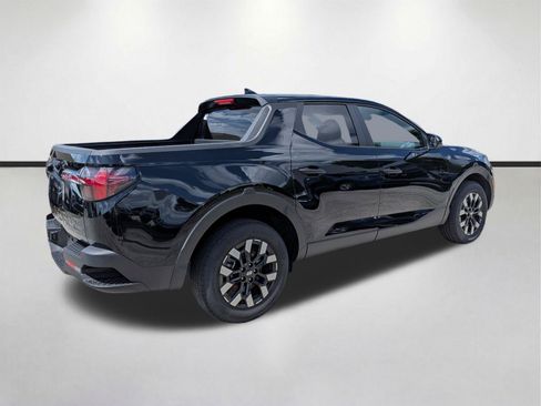 Used 2025 Hyundai Santa Cruz SE FWD image 4