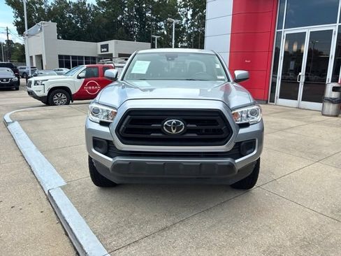 Used 2022 Toyota Tacoma SR w/ SR Convenience Package RWD image 2