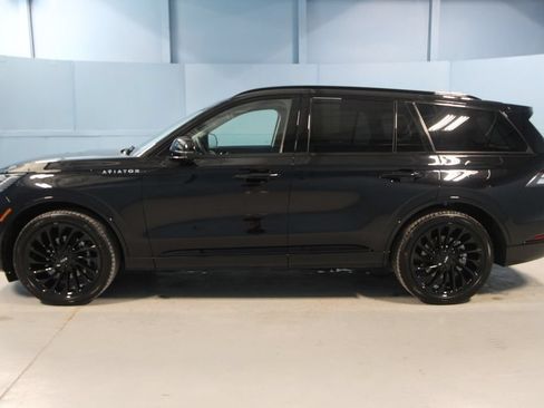 Used 2026 Lincoln Aviator Reserve AWD/4WD image 35