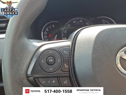 Used 2024 Toyota RAV4 XLE FWD image 15