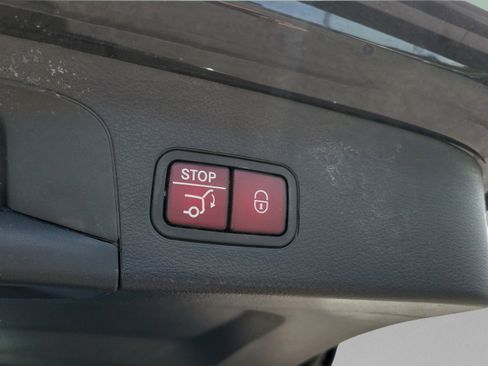 Certified 2023 Mercedes-Benz GLS 450 4MATIC image 6