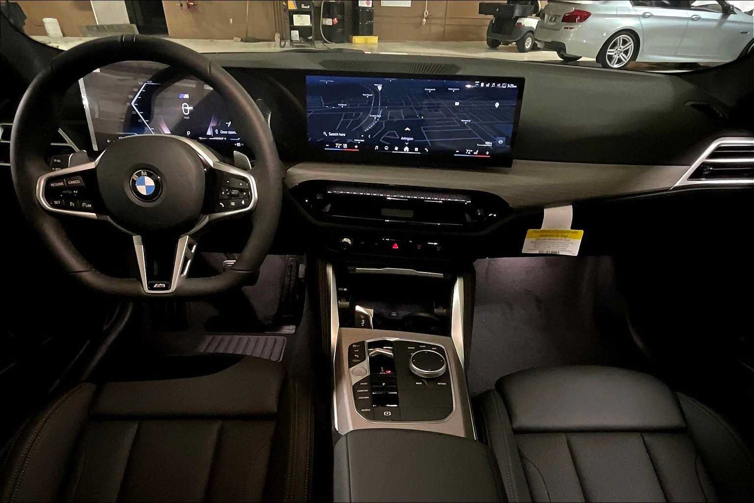 Used 2026 BMW 430i Coupe w/ M Sport Package RWD image 5