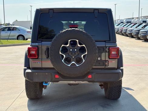 Used 2023 Jeep Wrangler Unlimited Rubicon 4xe AWD/4WD image 6