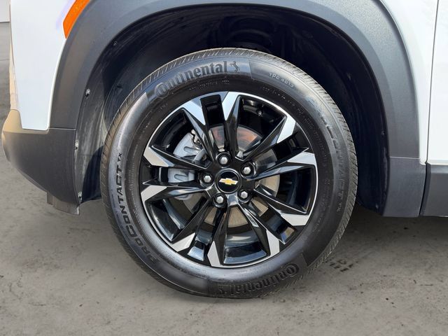 Used 2023 Chevrolet TrailBlazer LT w/ Convenience Package AWD/4WD image 9