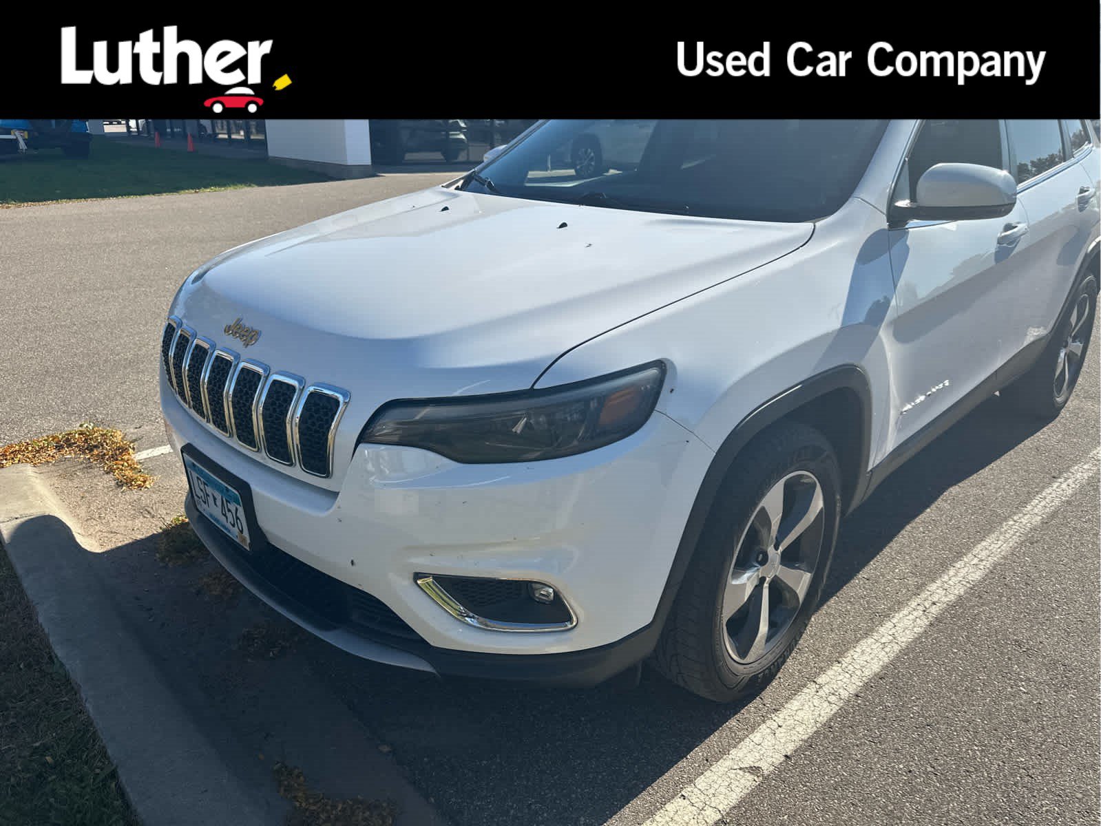 Used 2019 Jeep Cherokee Limited AWD/4WD image 1