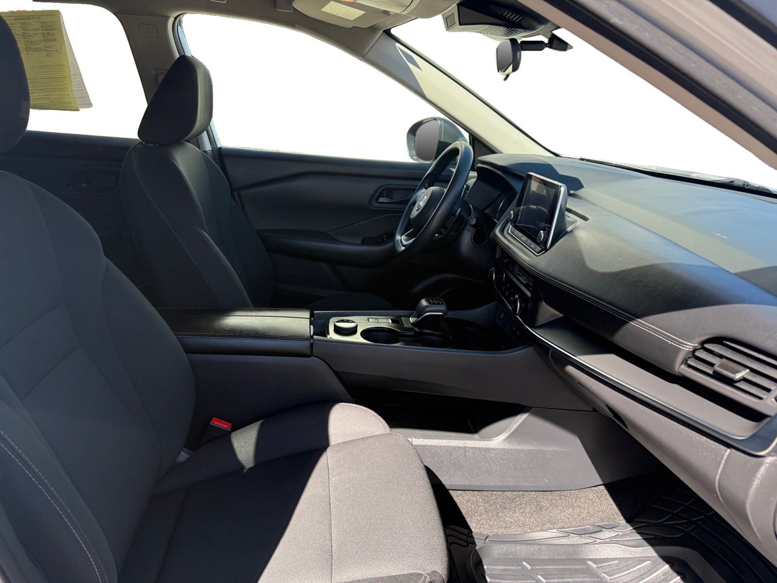 Used 2024 Nissan Rogue S AWD/4WD image 15