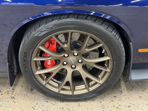 Used 2016 Dodge Challenger SRT Hellcat RWD image 21