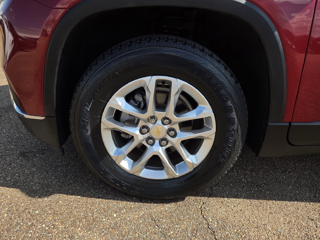 Certified 2020 Chevrolet Traverse LT FWD image 30