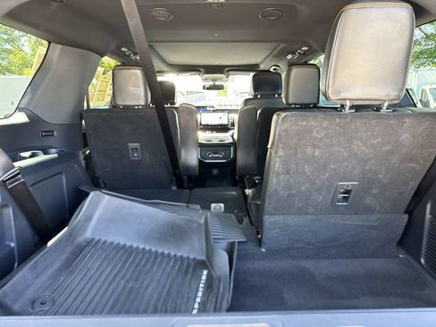 Used 2025 Ford Expedition Tremor AWD/4WD image 16