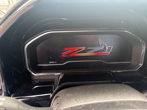 Used 2023 Chevrolet Silverado 1500 LT w/ Z71 Off-Road Package image 10