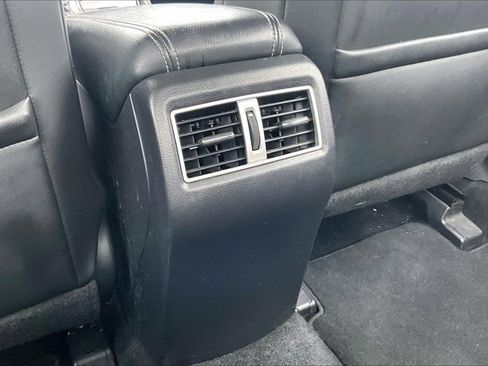 Used 2018 Nissan Maxima 3.5 SV FWD image 10