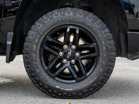 Used 2023 Chevrolet Silverado 1500 Custom Trail Boss AWD/4WD image 30