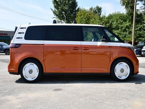 New 2025 Volkswagen ID. Buzz 1st Edition image 8