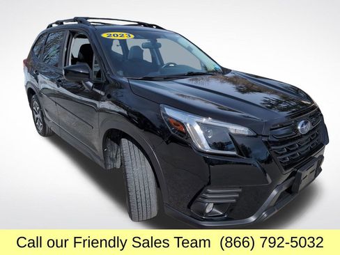 Used 2023 Subaru Forester Premium image 8