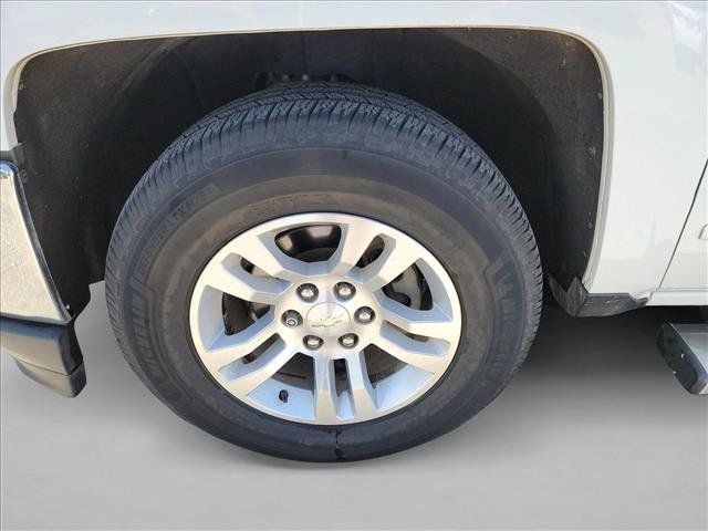 Used 2018 Chevrolet Silverado 1500 LT w/ Texas Edition RWD image 9